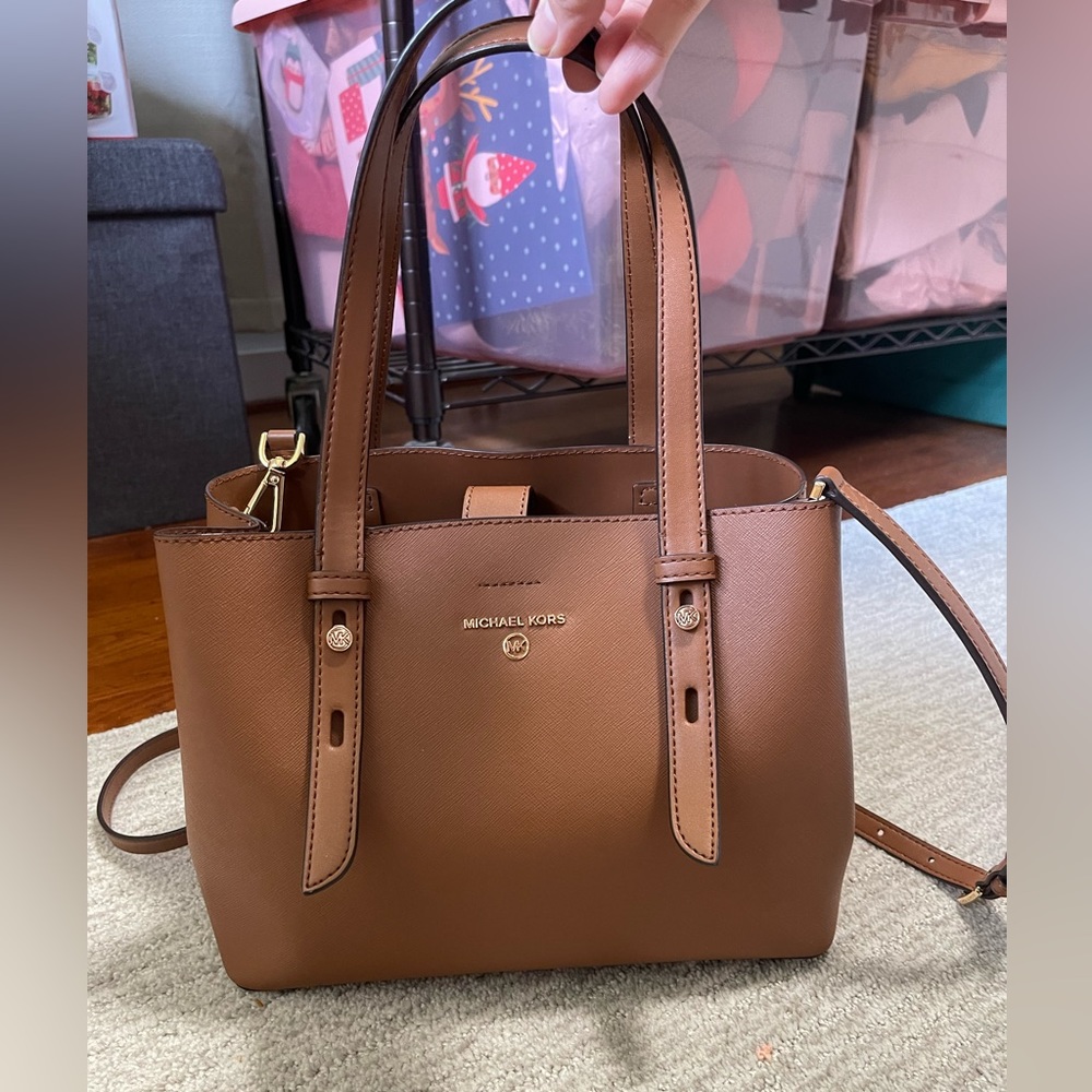 Michael Kors Brown Leather Crossbody Bag *MAKE AN OFFER!!!*